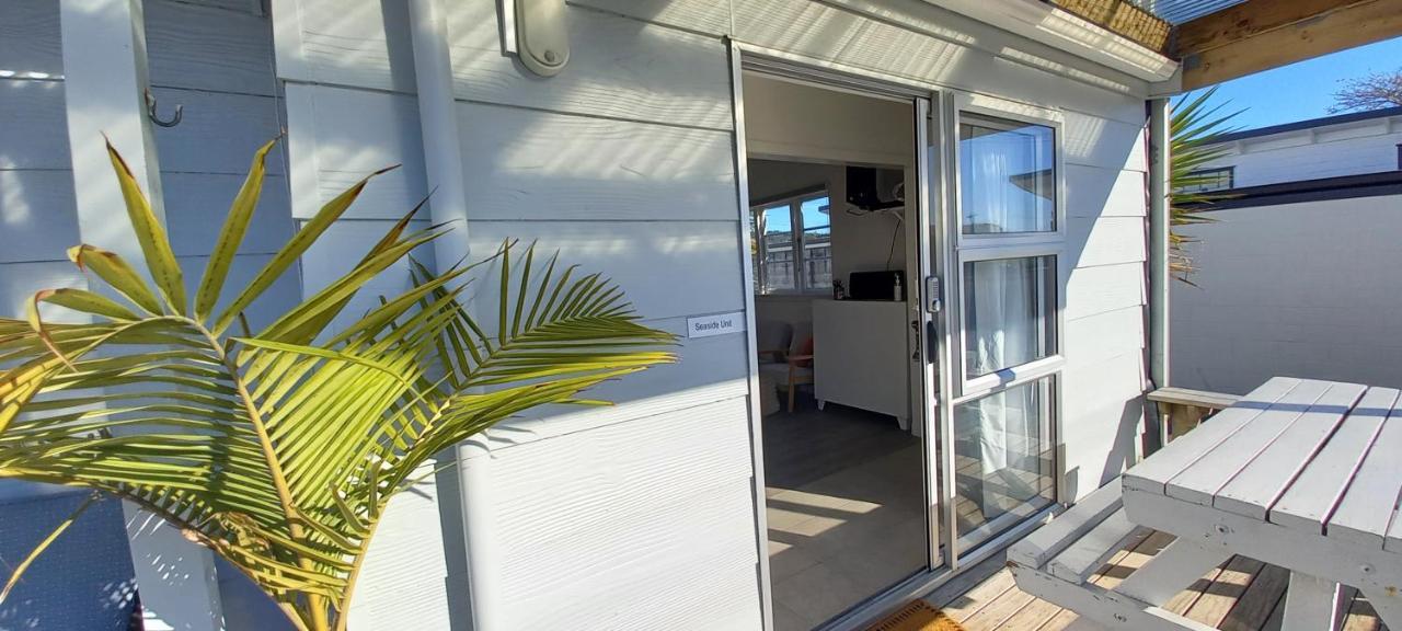 Surf N Stay Whangamata Exterior foto